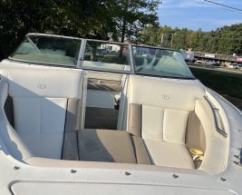 1999 COBALT 226 interior